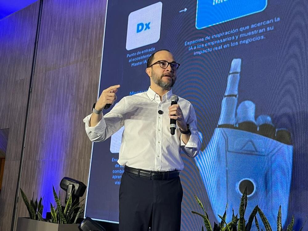 Foto de IA en contabilidad y finanzas: eficiencia que amplifica el criterio profesional